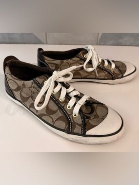 Coach brown logo C sneakers. Leather details, white laces- 8
